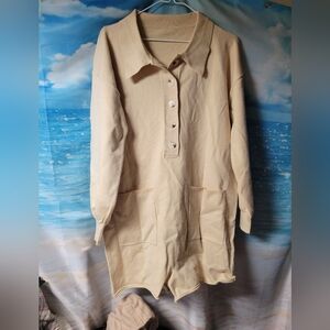 Unbranded NWOT Khaki Sweater Shorts Jumper/Romper Women's Size Small‎